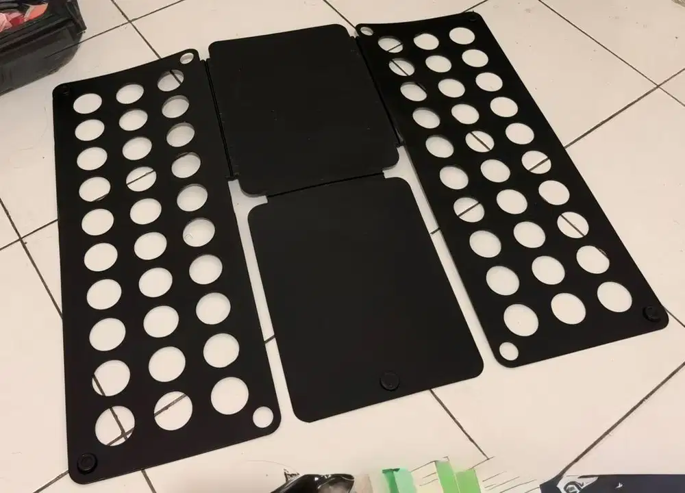 Papan Pelipat Baju / Magic Clothes Folder - Kondisi Like New
