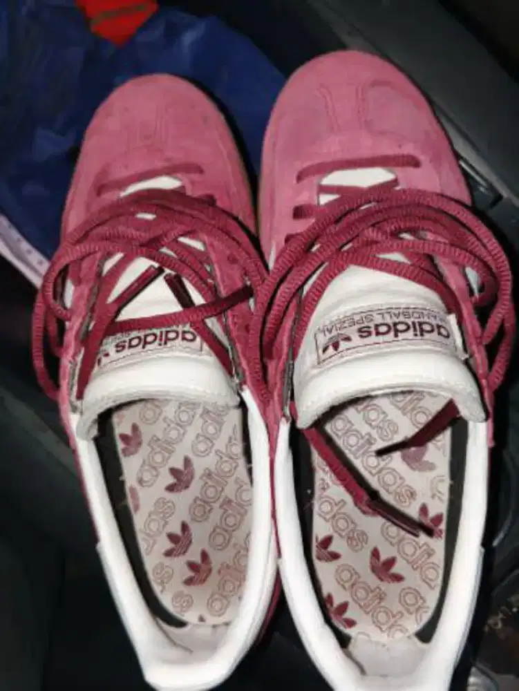 Di jual sepatu Adidas spzl handball