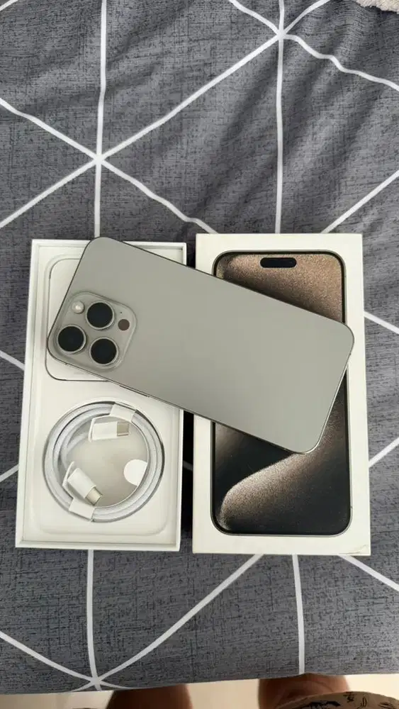 Iphone 15 Pro Max 512GB ex Ibox Natural Titanium