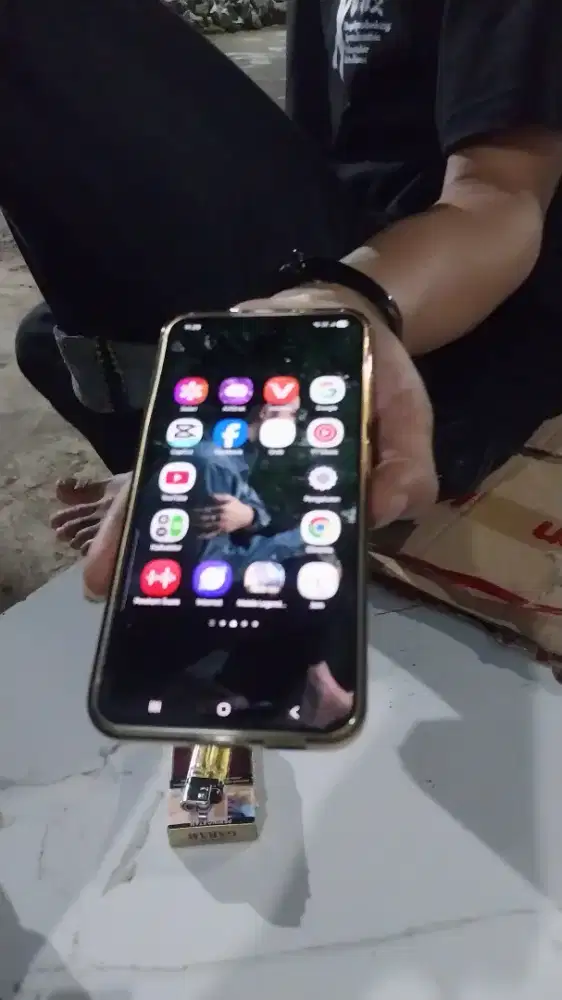 Samsung S24 FE di jual