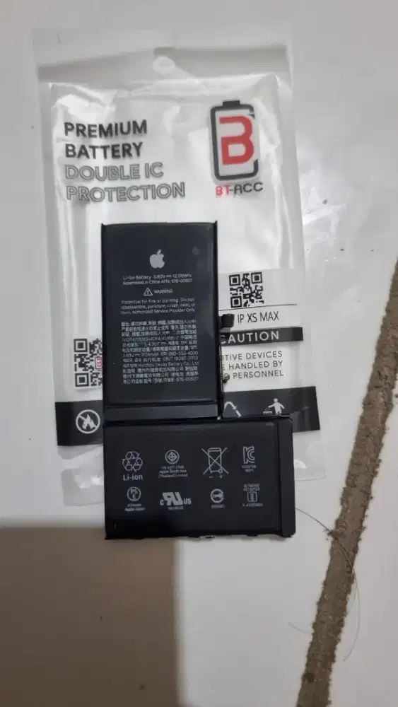 Bateray iphone xs max ,, copotan