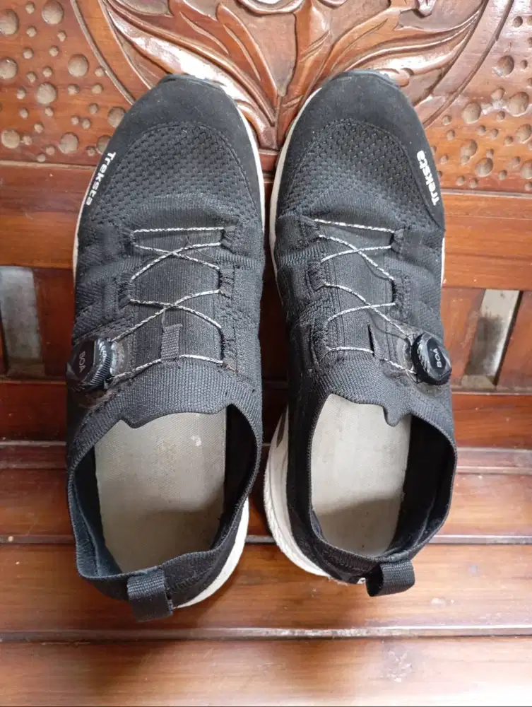 Sepatu Outdoor Tekstra Original, 41