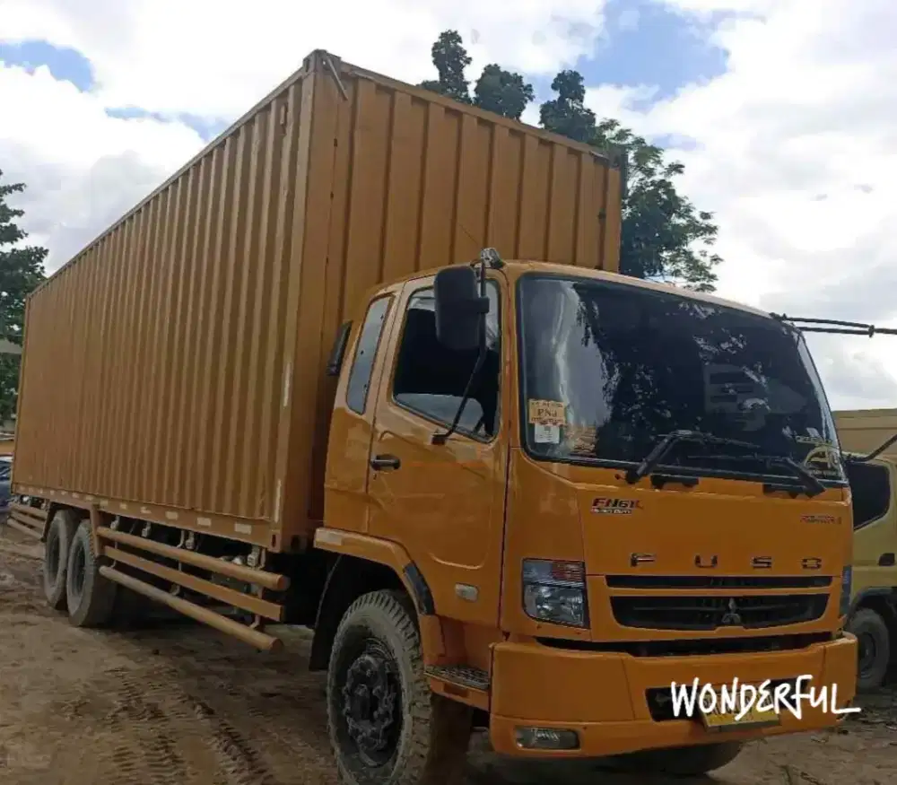 Mitsubishi Fuso FN61Long 270PSHD Tronton Box Besi 9.8mtr BioSolar Hino