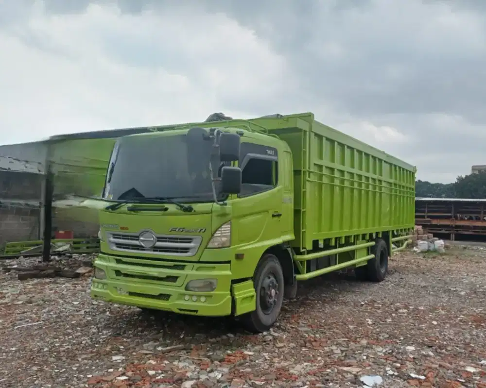 Hino Lohan Engkel FG 235 TI Bak Besi