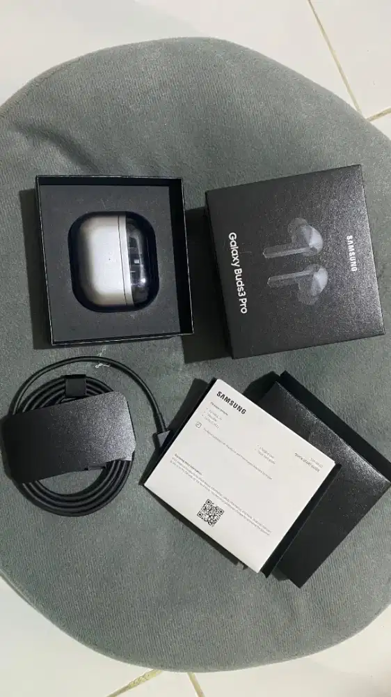 Dijual Galaxy Buds 3 Pro, kondisi 95% Mulus