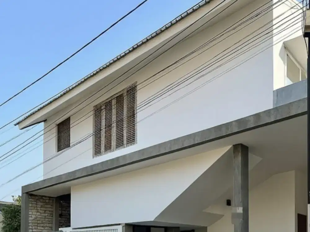 DIJUAL CEPAT SEMI FURNISHED RUMAH HOEK SIAP HUNI COZY APIK TERAWAT DESIGN BY DANNY WICAKSONO