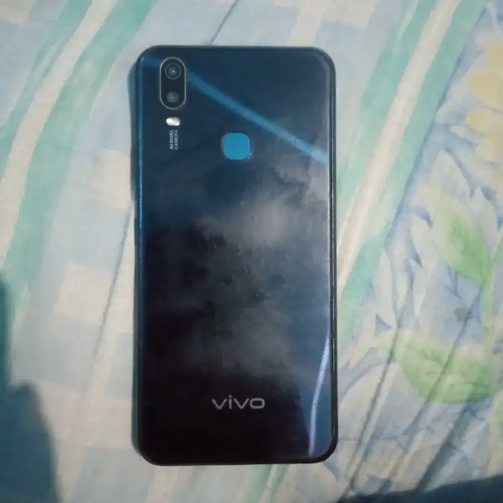 Handphone vivo y 12 i