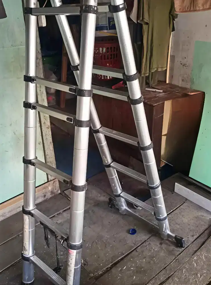 Tangga teleskopik doubleee