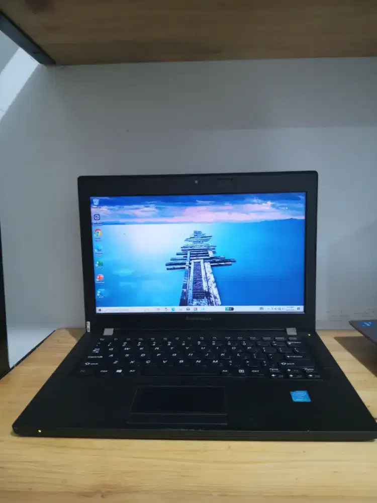 Lenovo K2450 Core i3-4030U Haswell Gen4 DDR 8GB 1TB 12.5  3.5 Jam