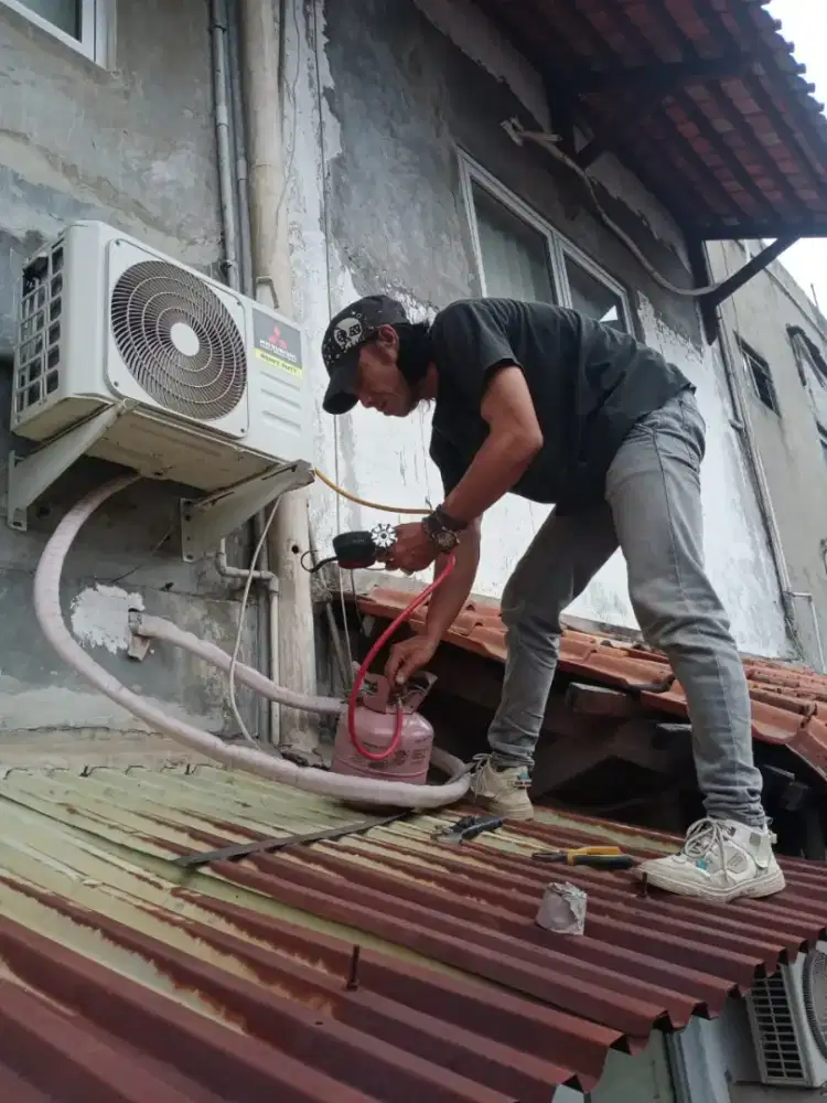 Menerima jasa servis AC 24jam