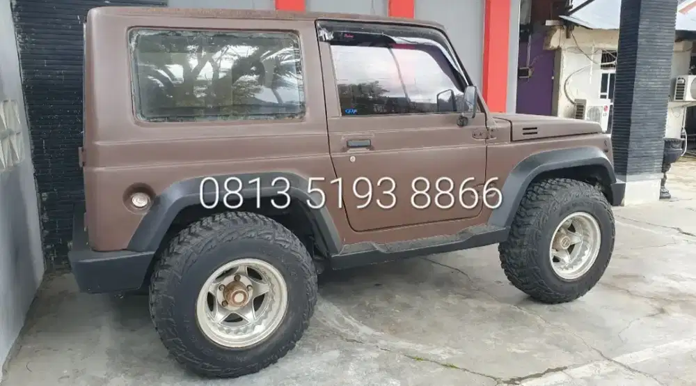 Jimny Katana trepes 4x4 aktif ban Rimba