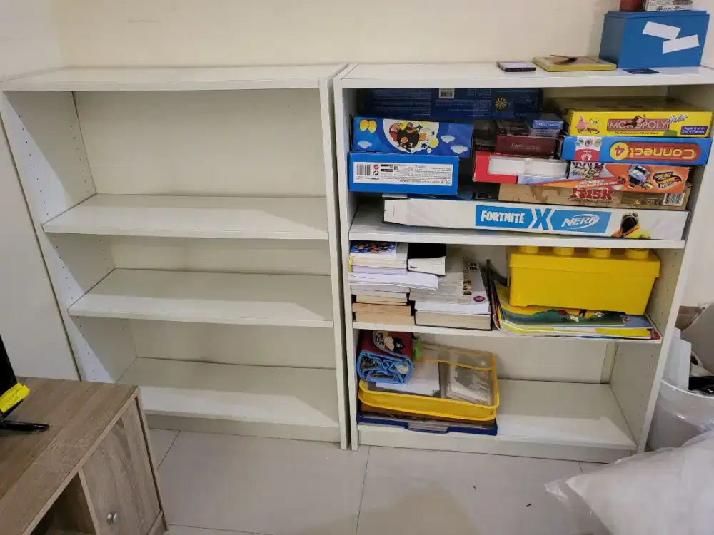 Rak Buku IKEA Billy 2 dan Meja Belajar kayu tebal