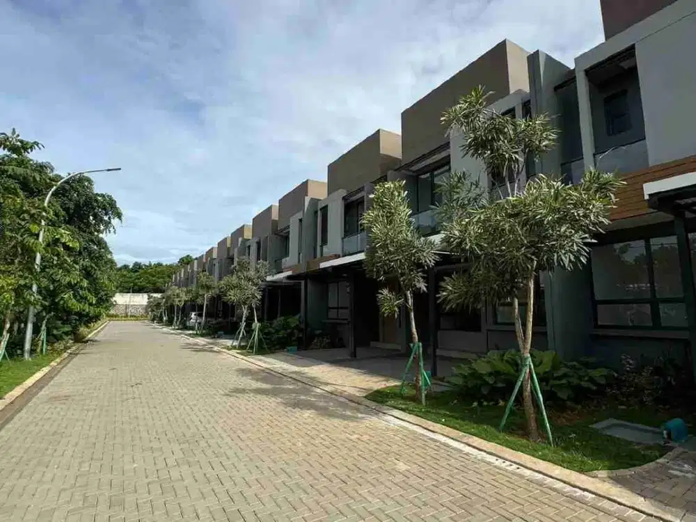 Rumah Baru 2 Lantai 3+1 Kamar Luas 100m Terravia Adora BSD City Dekat Eastvara