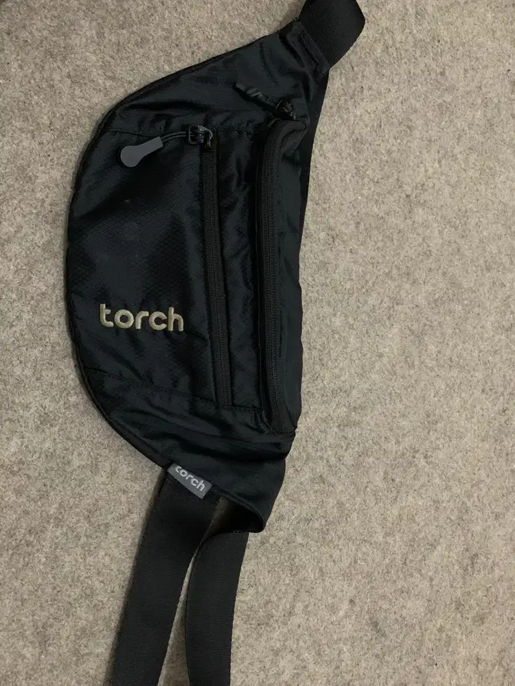 Tas Slempang merek TORCH