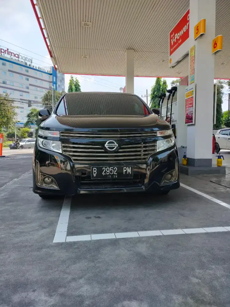 Nissan Elgrand 2011 AT Original