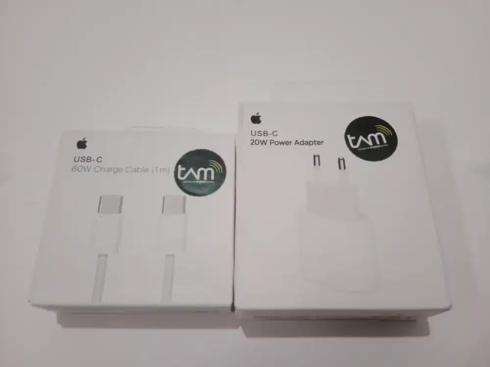 Adaptor Original Iphone 20watt+Kabel Data Tipe C To C 60W(New)
