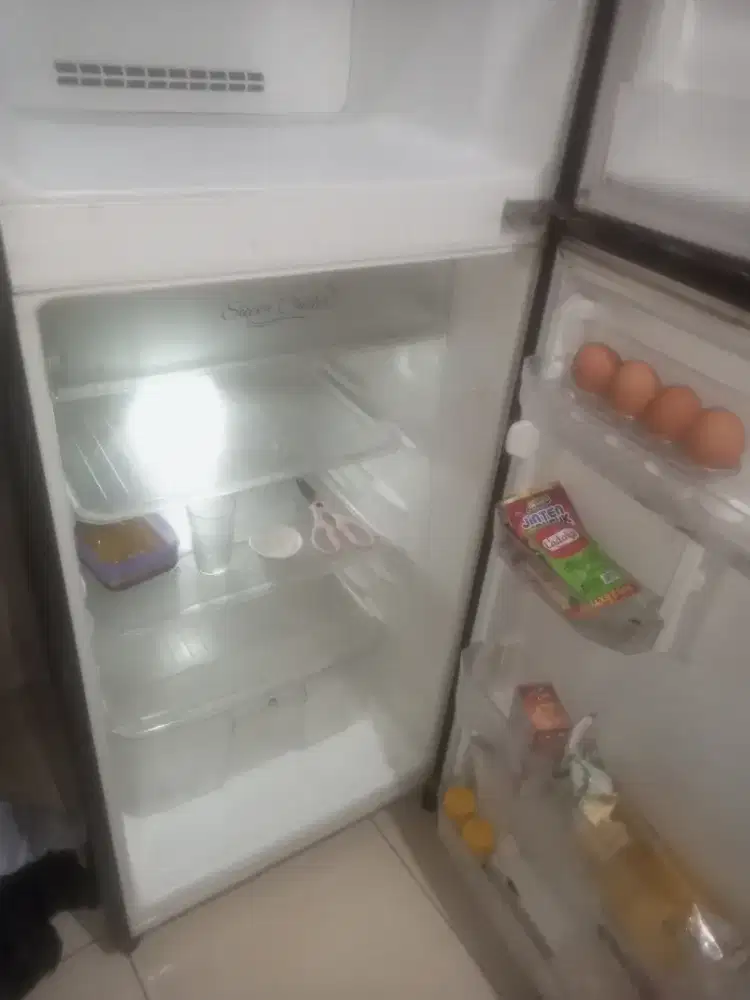 Kulkas Sanken second