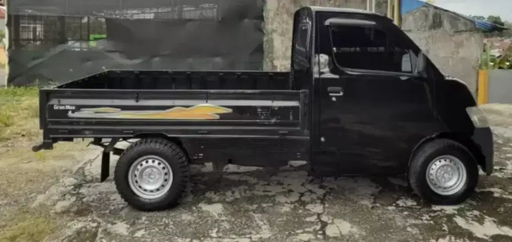 Daihatsu Gran max 1.3 STD tahun 2011