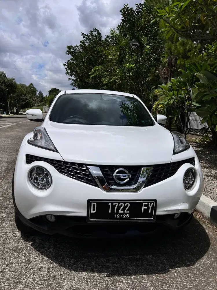 NISSAN JUKE ISTIMEWA  37.000 KM (SEPERTI BARU)