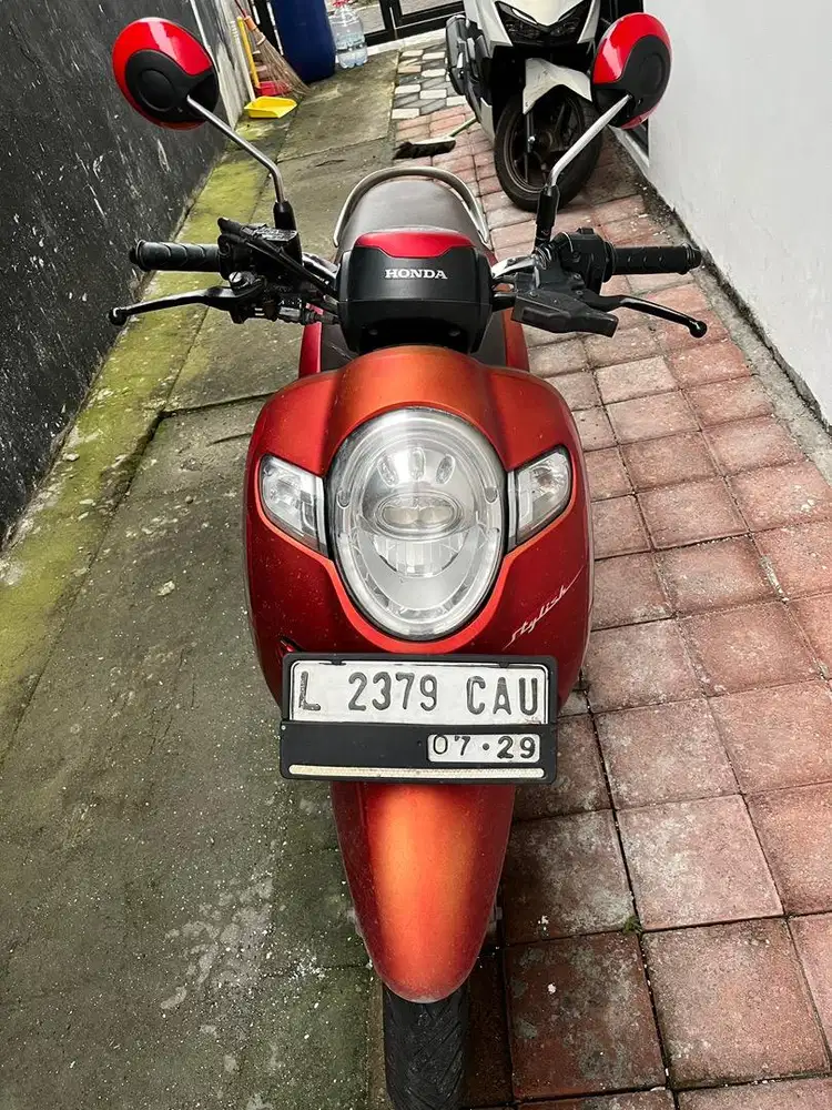 Scoopy stylish 2019 merah