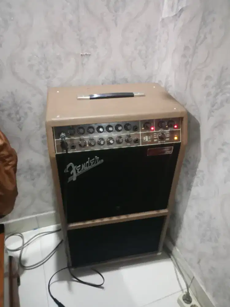 Ampli akustik fender