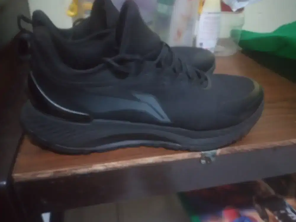 Sepatu lining Runing ARHS007 5S Hitam