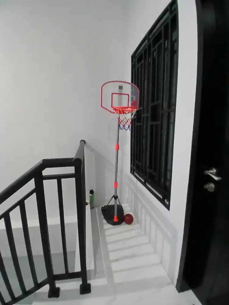 Ring basket anak elektronik bekas seperti baru