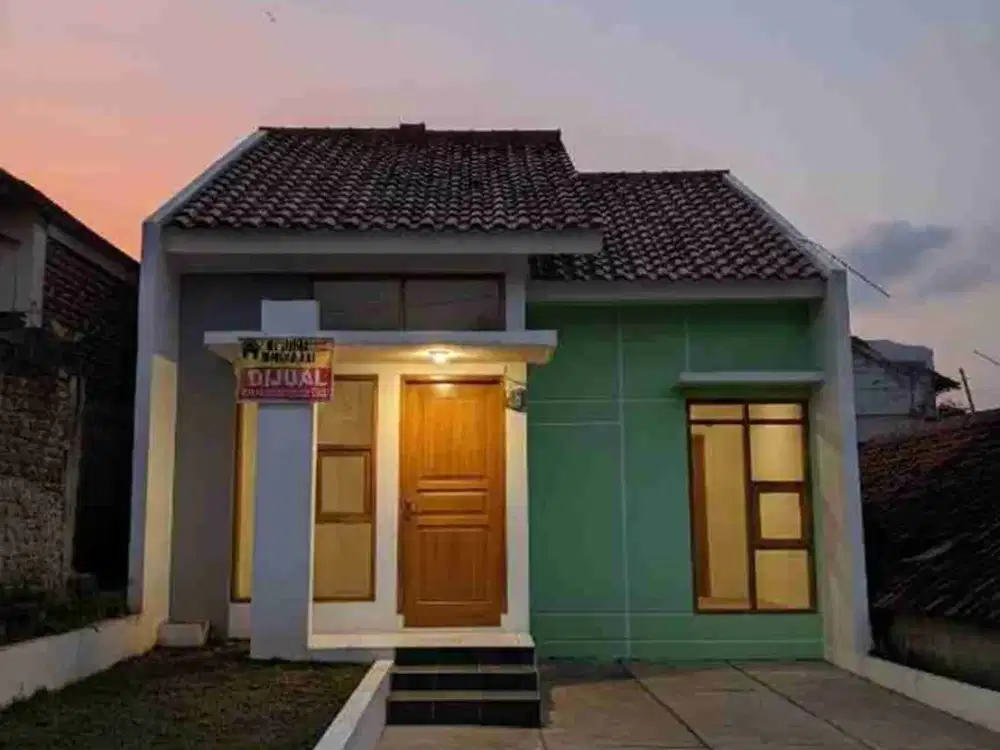 DI Jual Rumah Elegant Pinggir Jalan Dekat Gerbang Tol Cileunyi Bandung