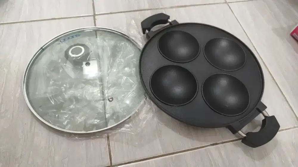 Suggo cake pan 4 lubang cembung