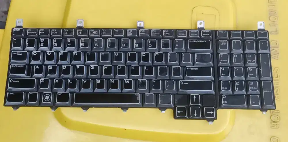 Keyboard Original Laptop Alienware m17 X R4