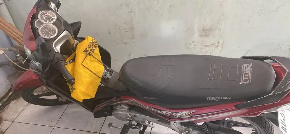 Dijual Motor Jupiter Z tahun 2010