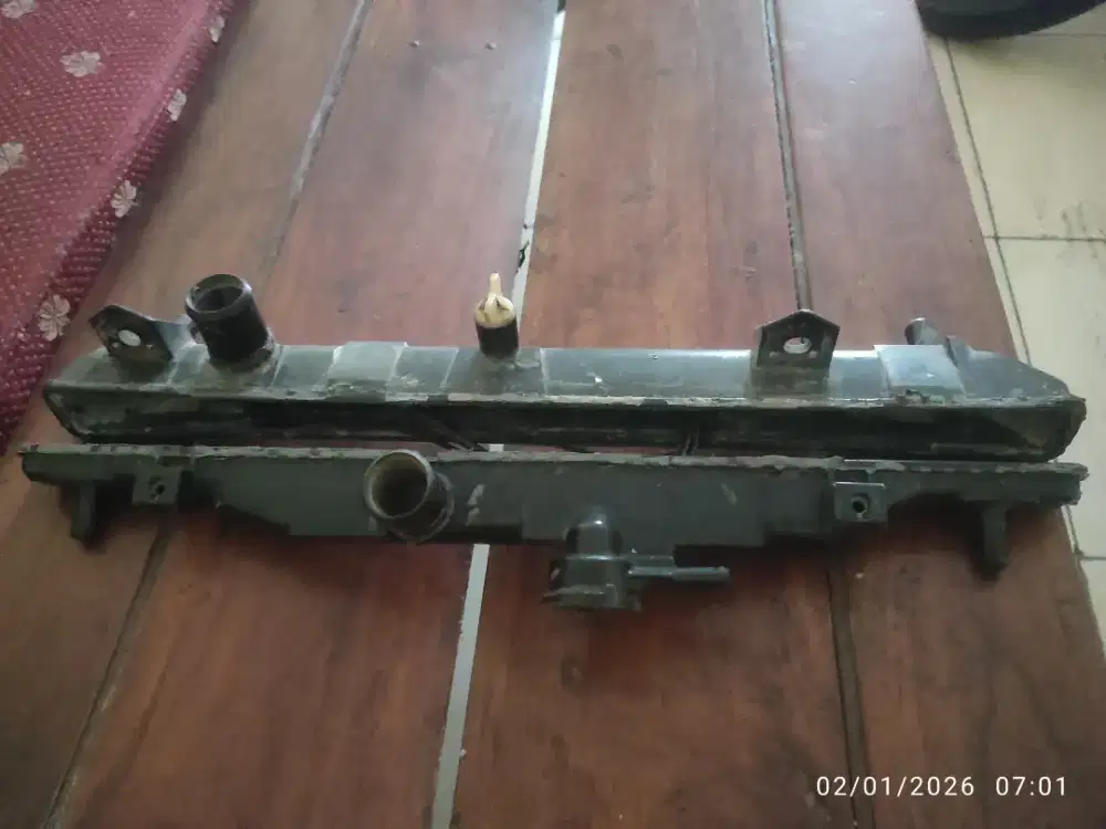 Radiator upper dan lower tank