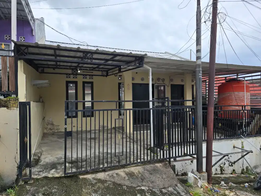 Disewakan Rumah BDS 2 Blok O no 11 (Dekat Jalan Masuk Utama)