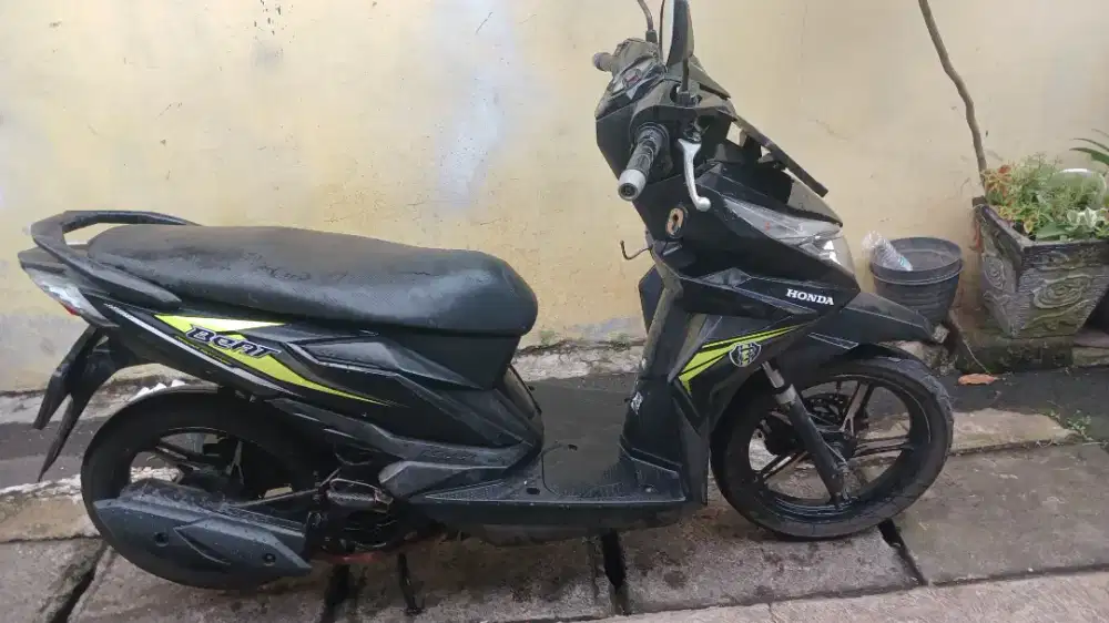 Honda Beat tahun 2019 warna hitam surat komplit