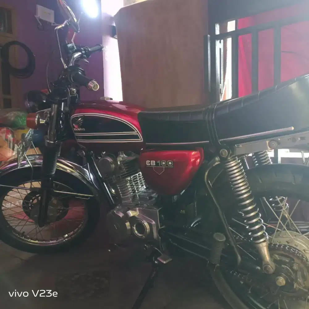 Cb100 asli tahun 81