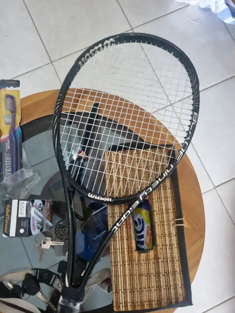 Raket Tenis Wilson Blade 98