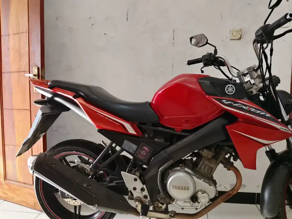 Jual cepat  motor vixsion 2013