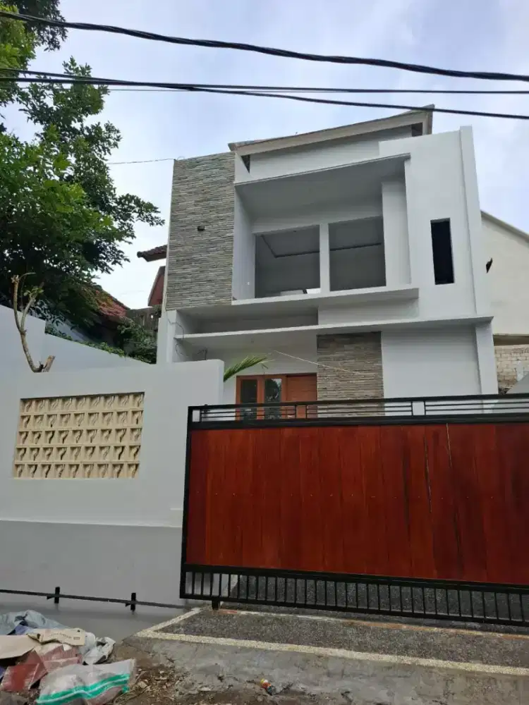 Rumah Baru 2 Lantai Ayani Lumintang Denpasar | One Gate |