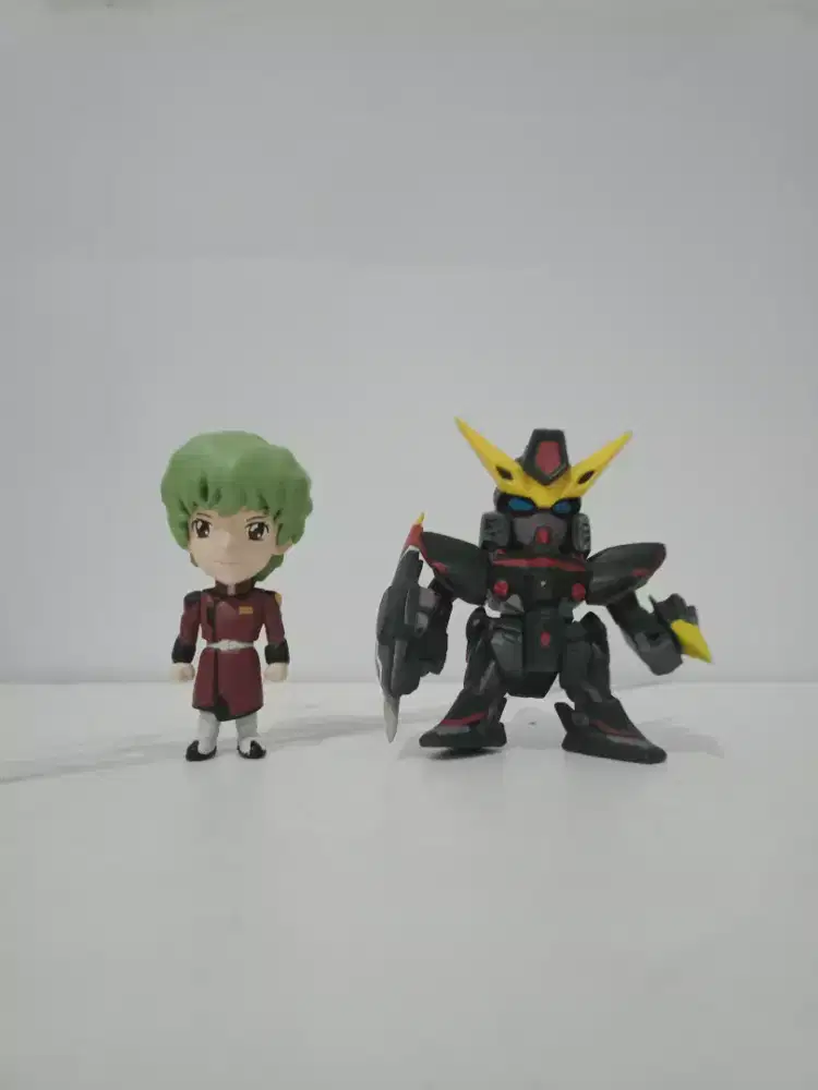 Gundam seed & pilot sd figure set