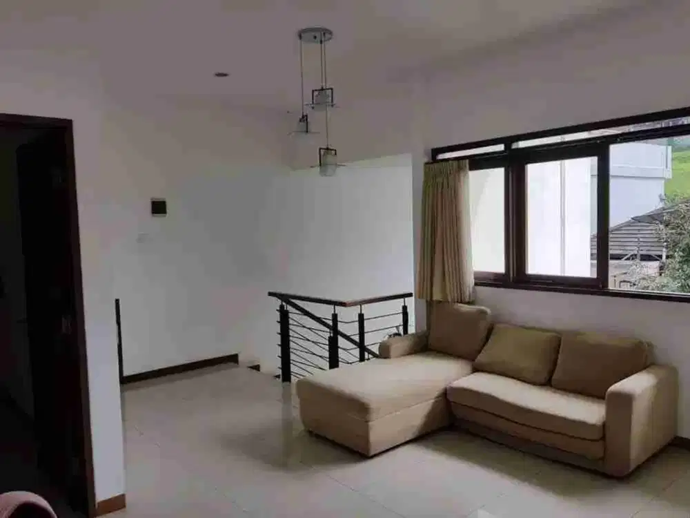 disewakan rumah siap huni cipaku indah setiabudi cidadap