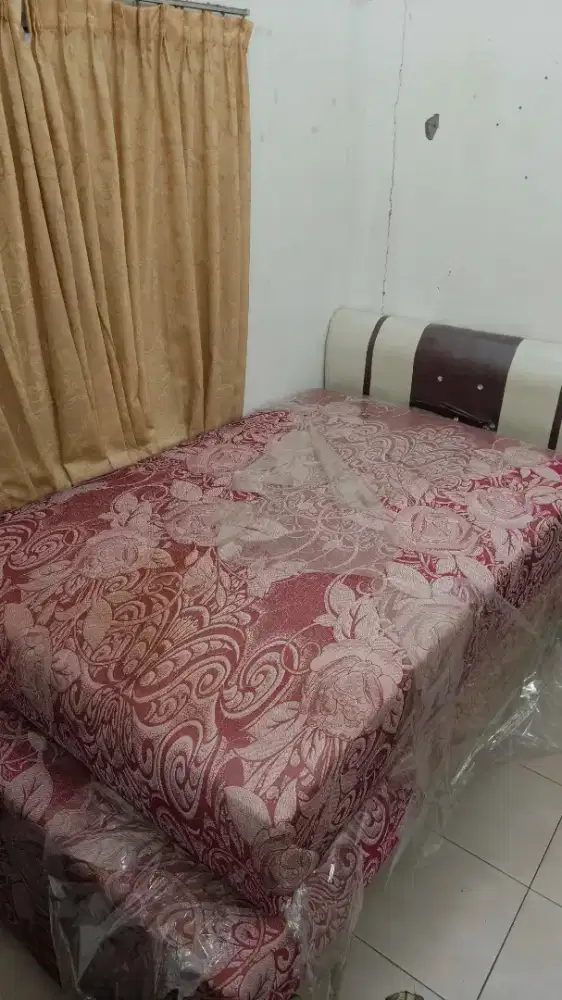Double bed, jual murah aja
