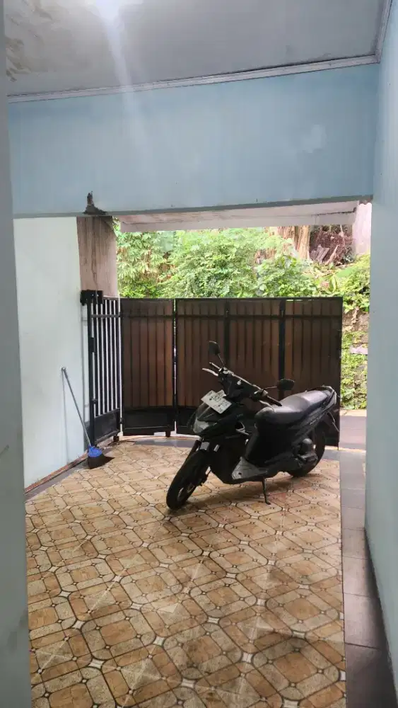 Disewakan rumah Kebagusan