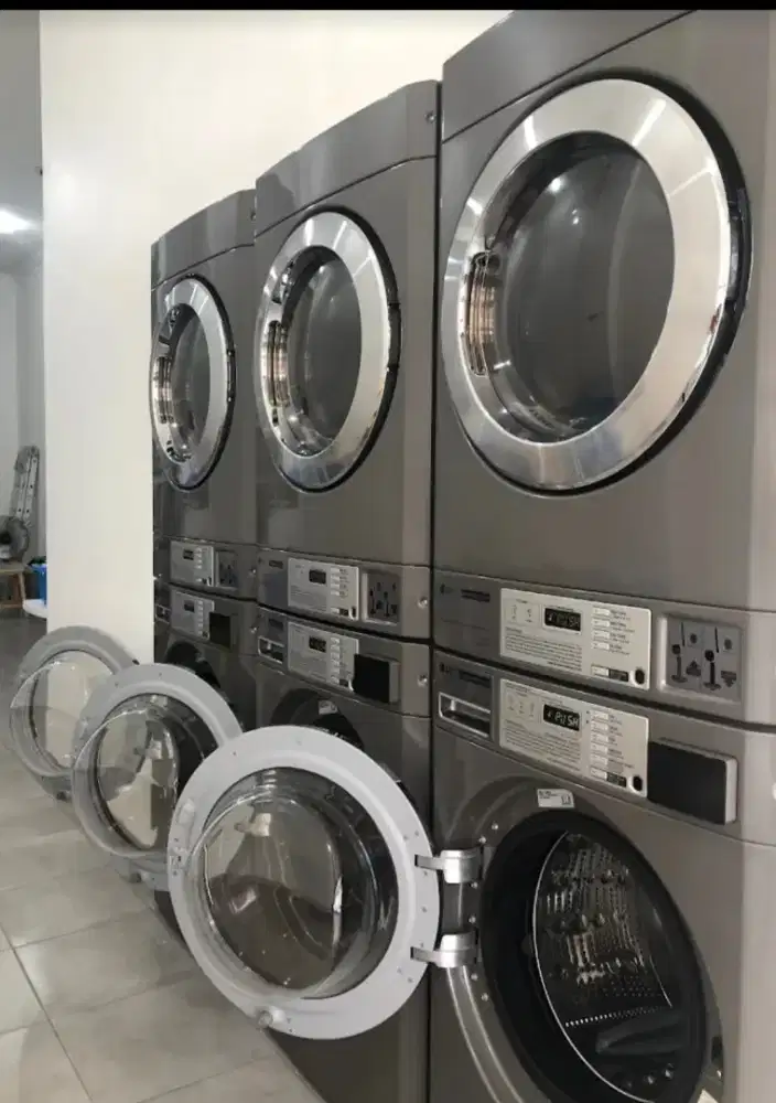 Cari Karyawan Laundry wanita. Untuk bagian packing dan mesin