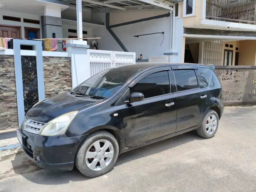 Nissan Livina XR 1.5 matic 2009