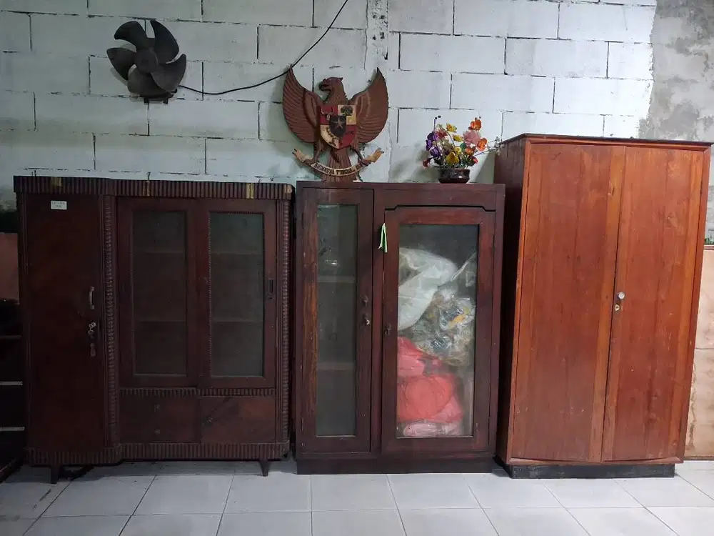 Buffet dan Lemari Jati Tua Antik