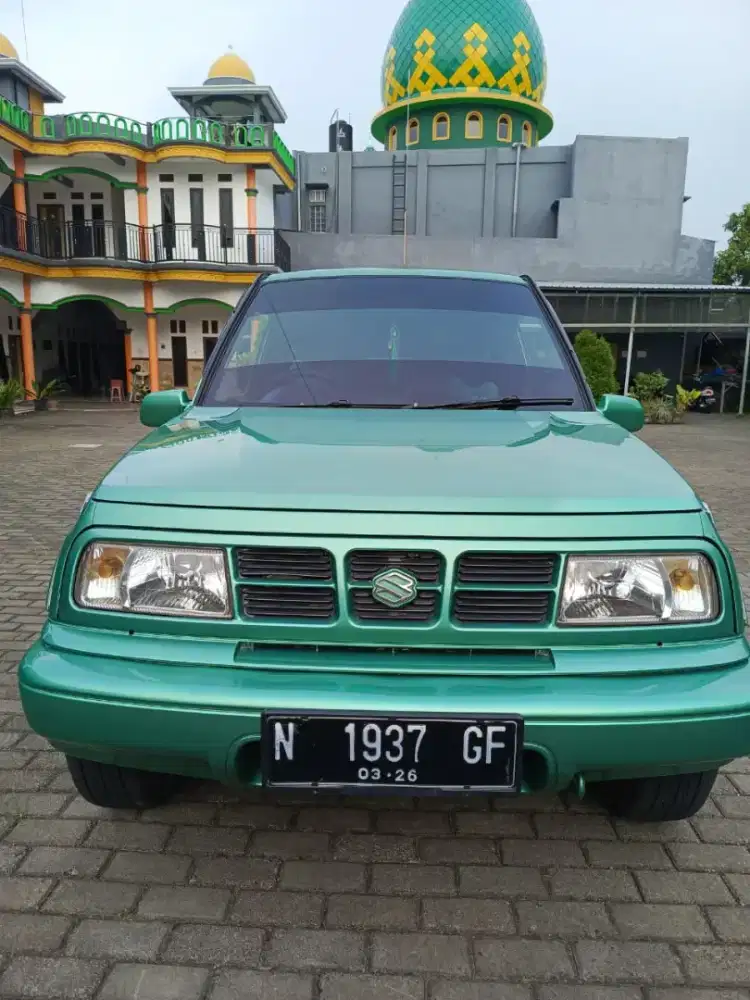 Escudo Nomad 1.6 tahun 2000