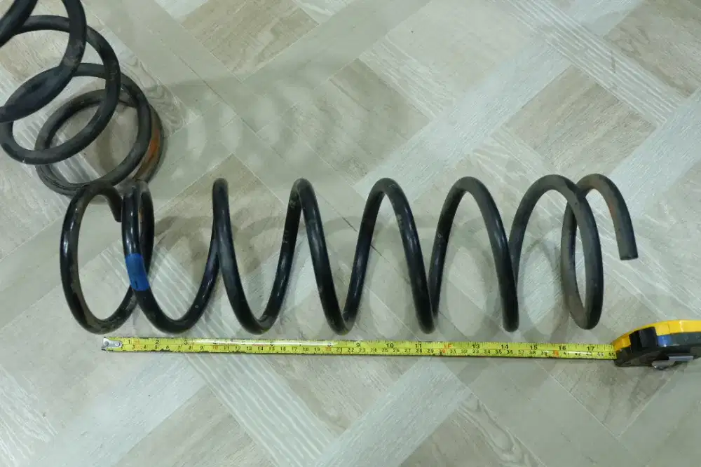 Per keong bawaan original Nissan Terrano per original mobil