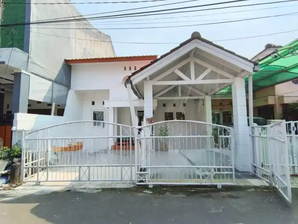 Rumah 2 lantai bebas banjir di dekat Taman Gigi, Taman Galaxy, Bekasi