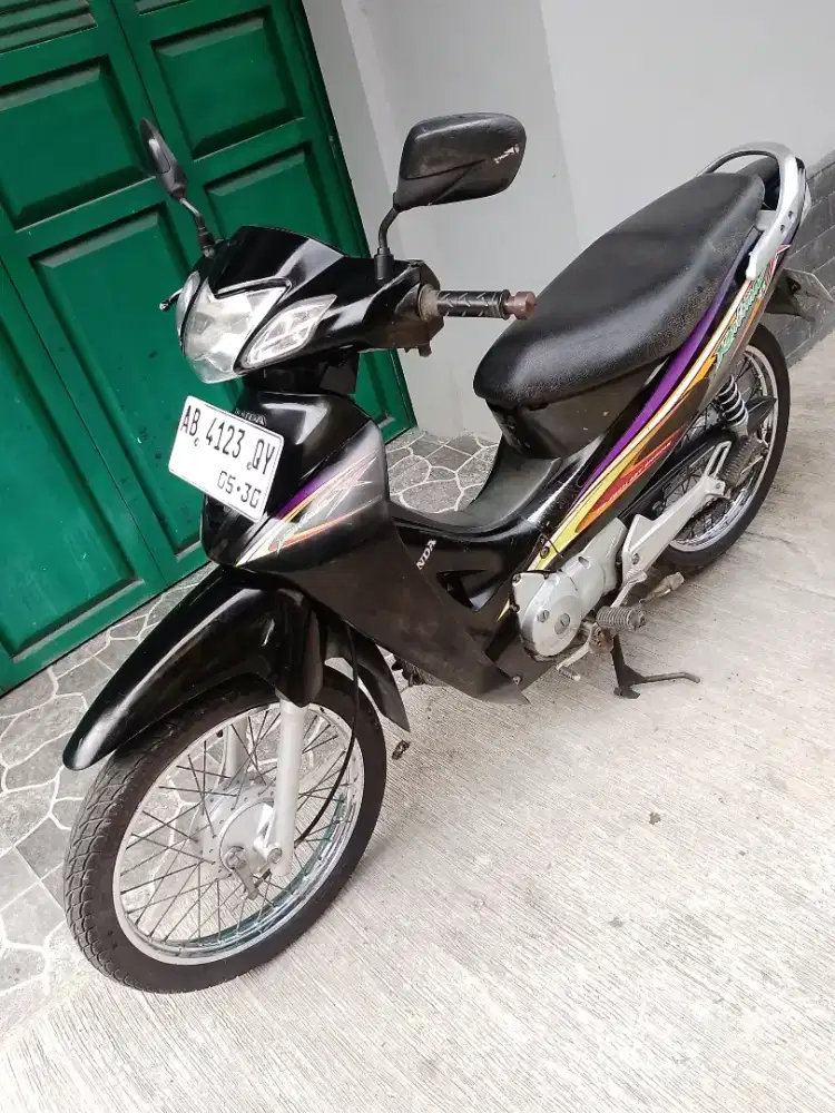 Kharisma 125 ab sleman 2005