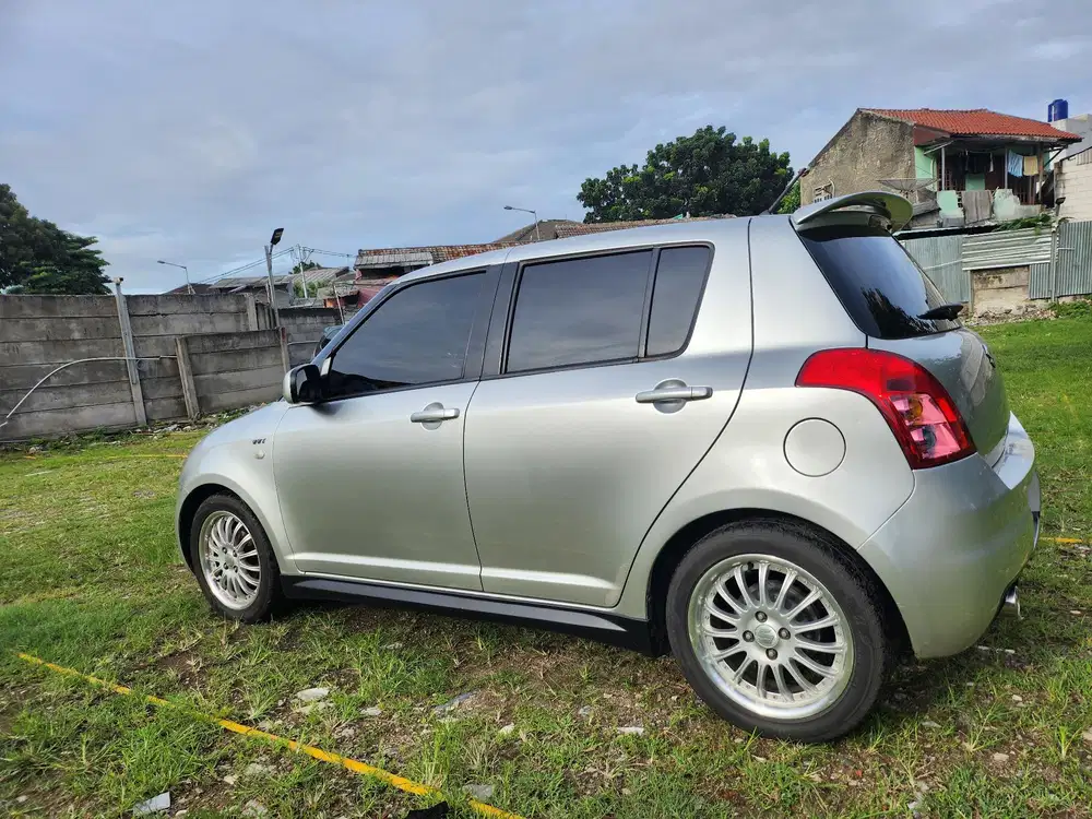 Suzuki Swift 2008 Bensin